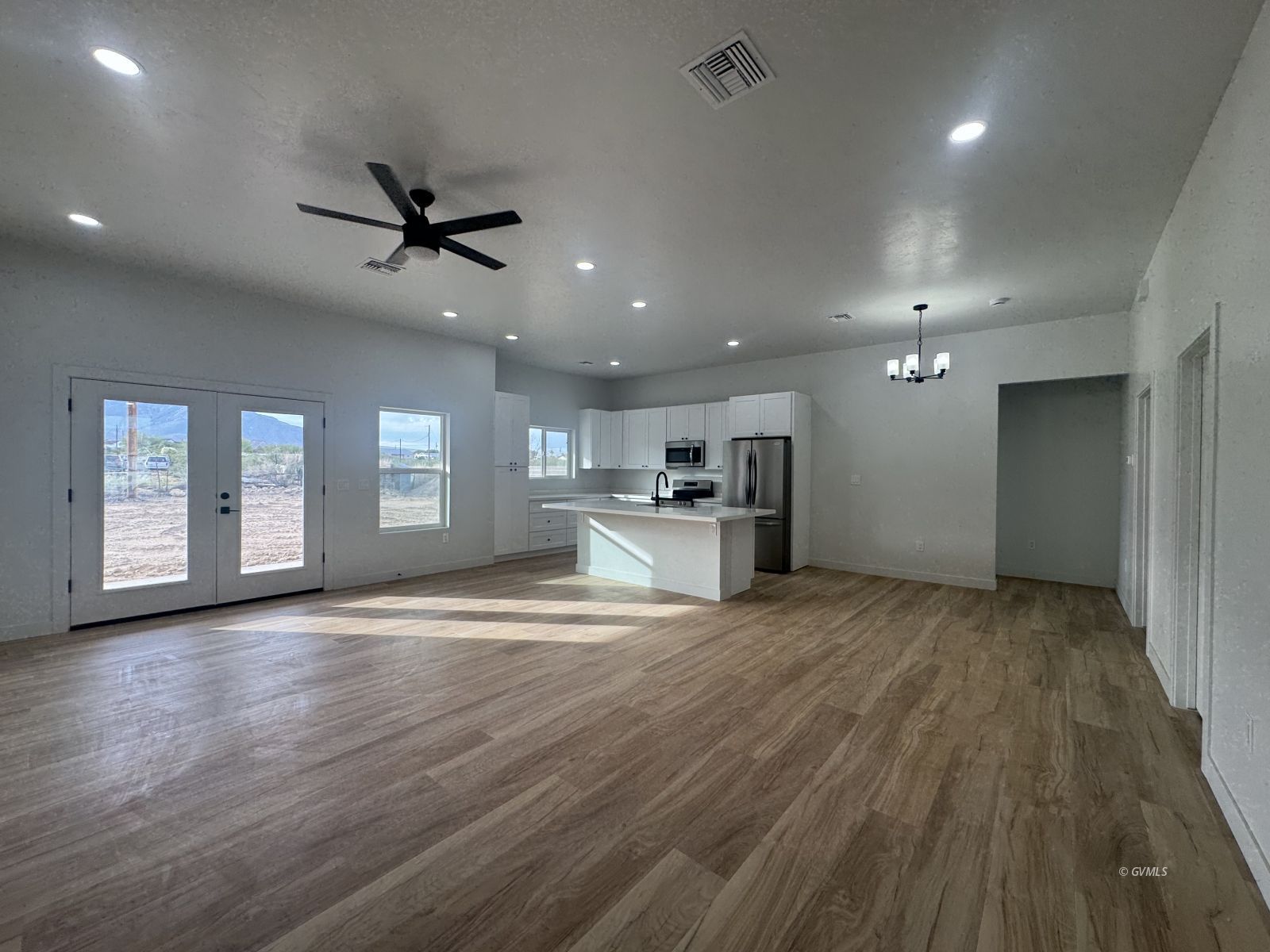 8656 S Yavapai Dr