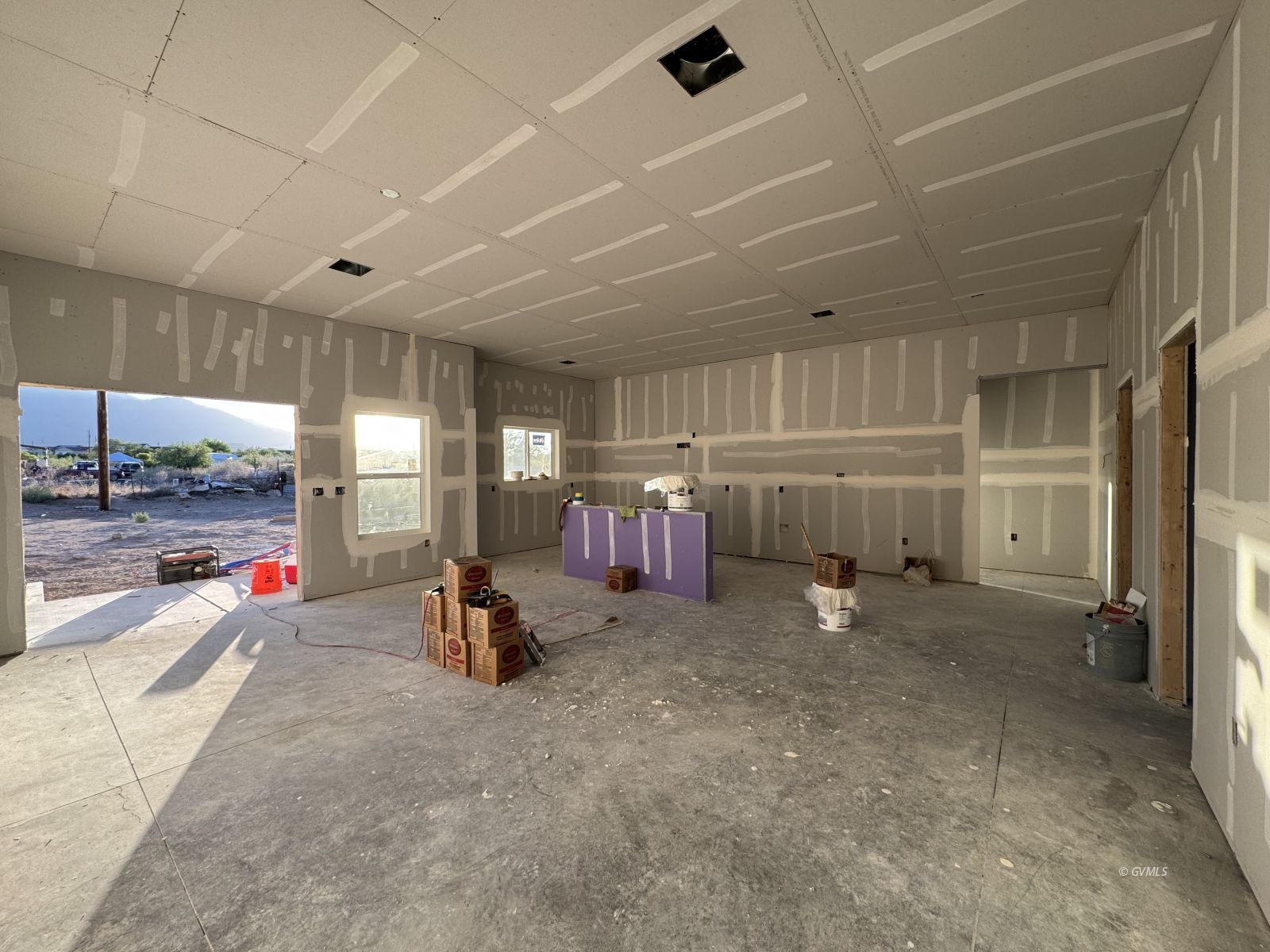 8656 S Yavapai Dr