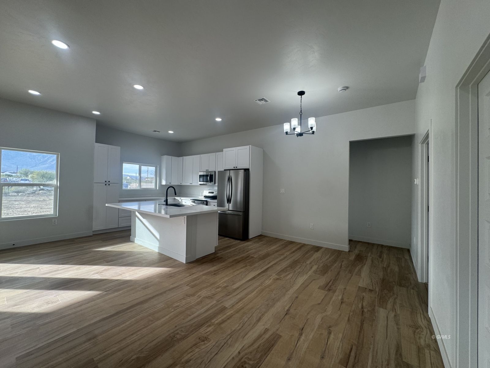 8656 S Yavapai Dr