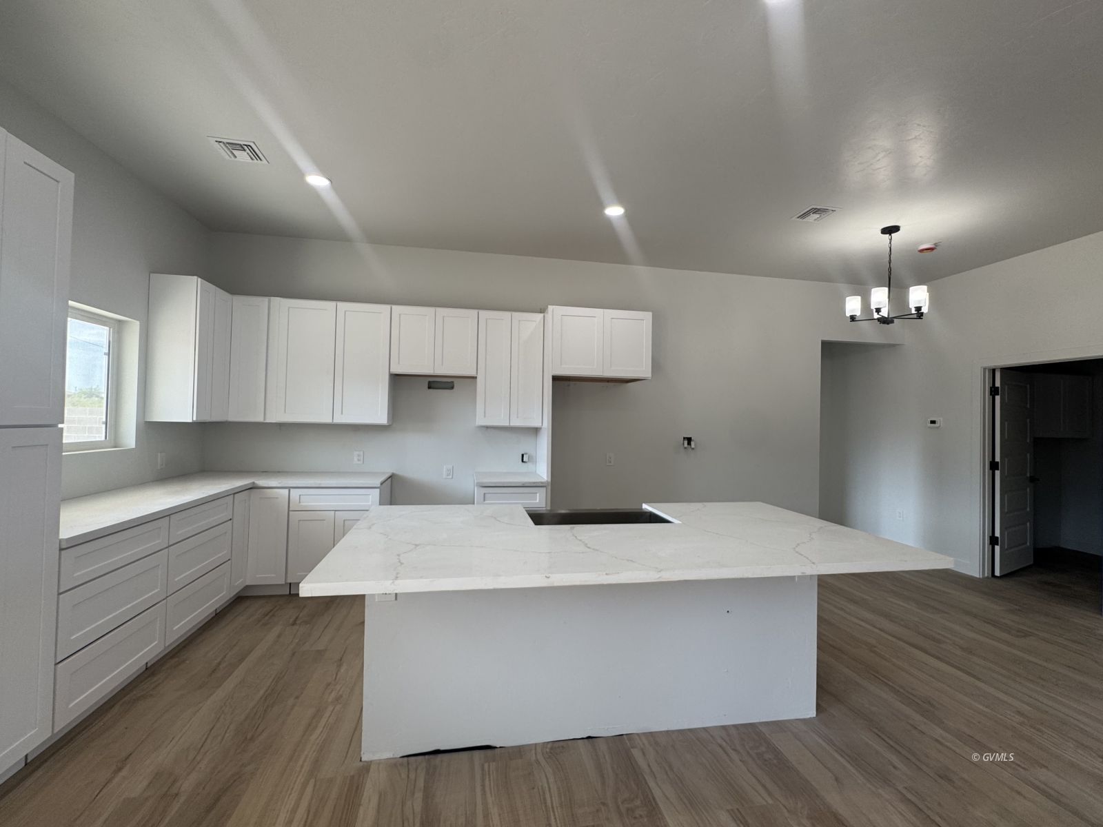 8656 S Yavapai Dr