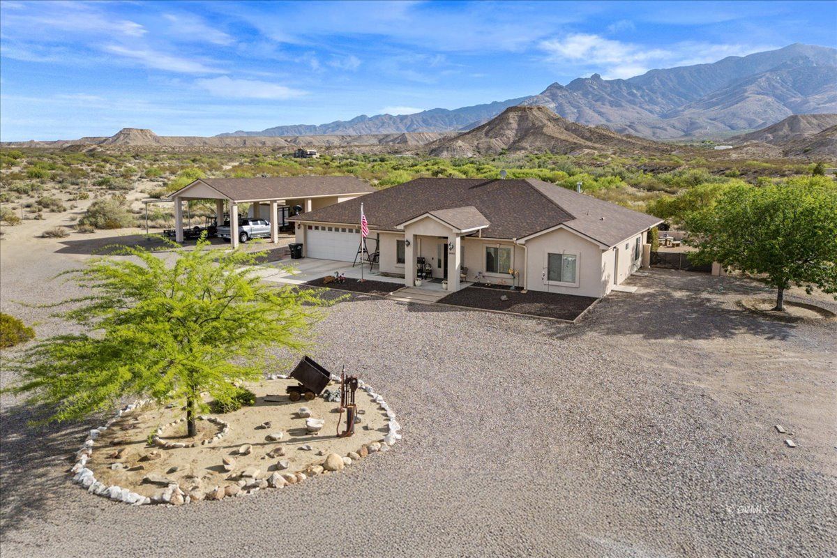 3883 W Valley View Rd