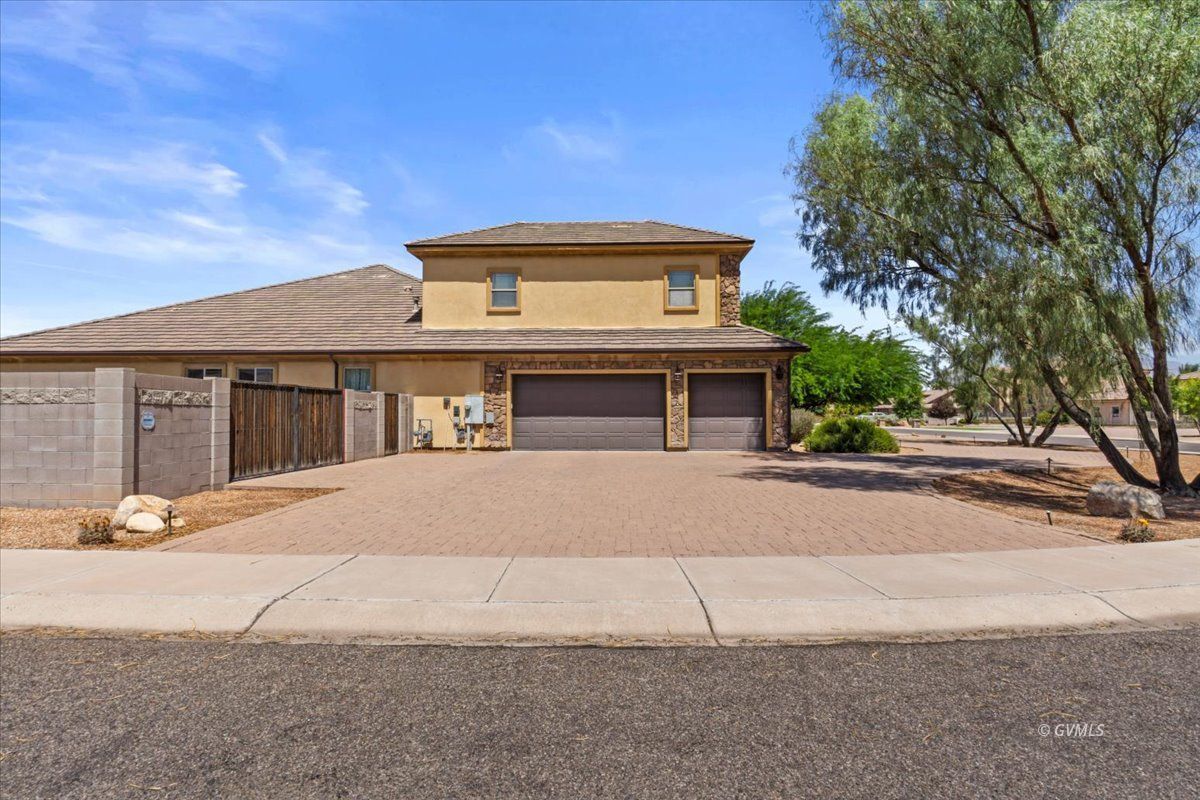 2320 N 51ST Ave