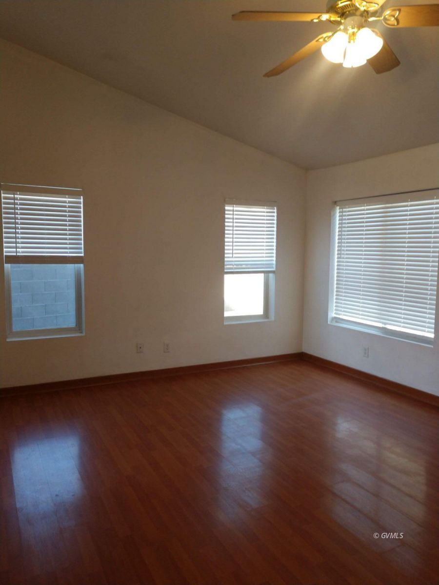 1305 W Crimson Canyon