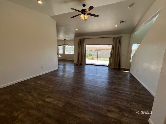 1951 N Cota Ln