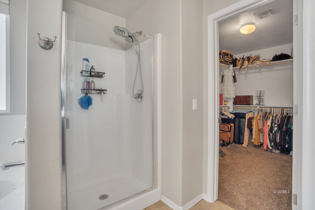 1552 E Katelyn Ln