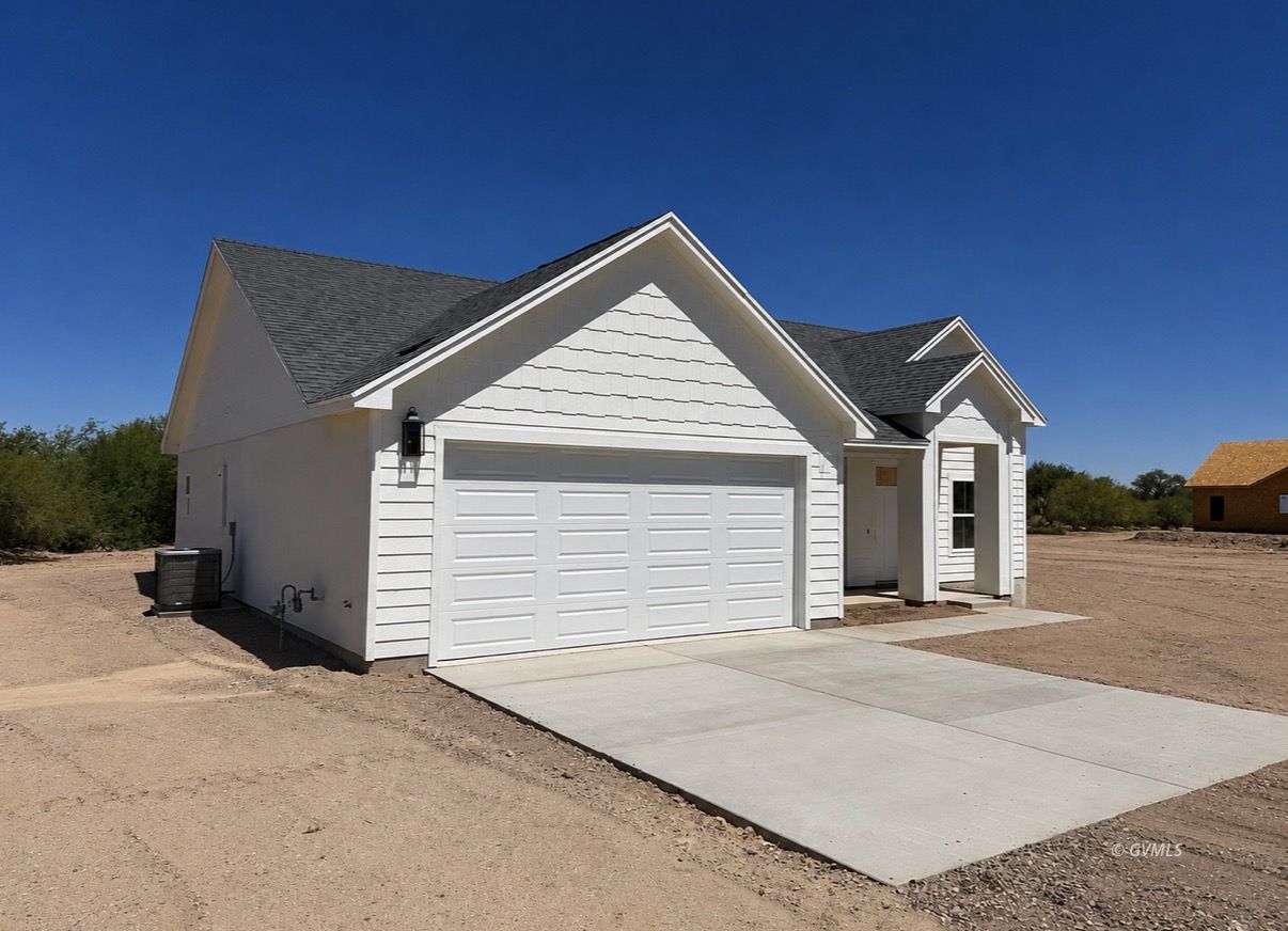lot 4 Holden St