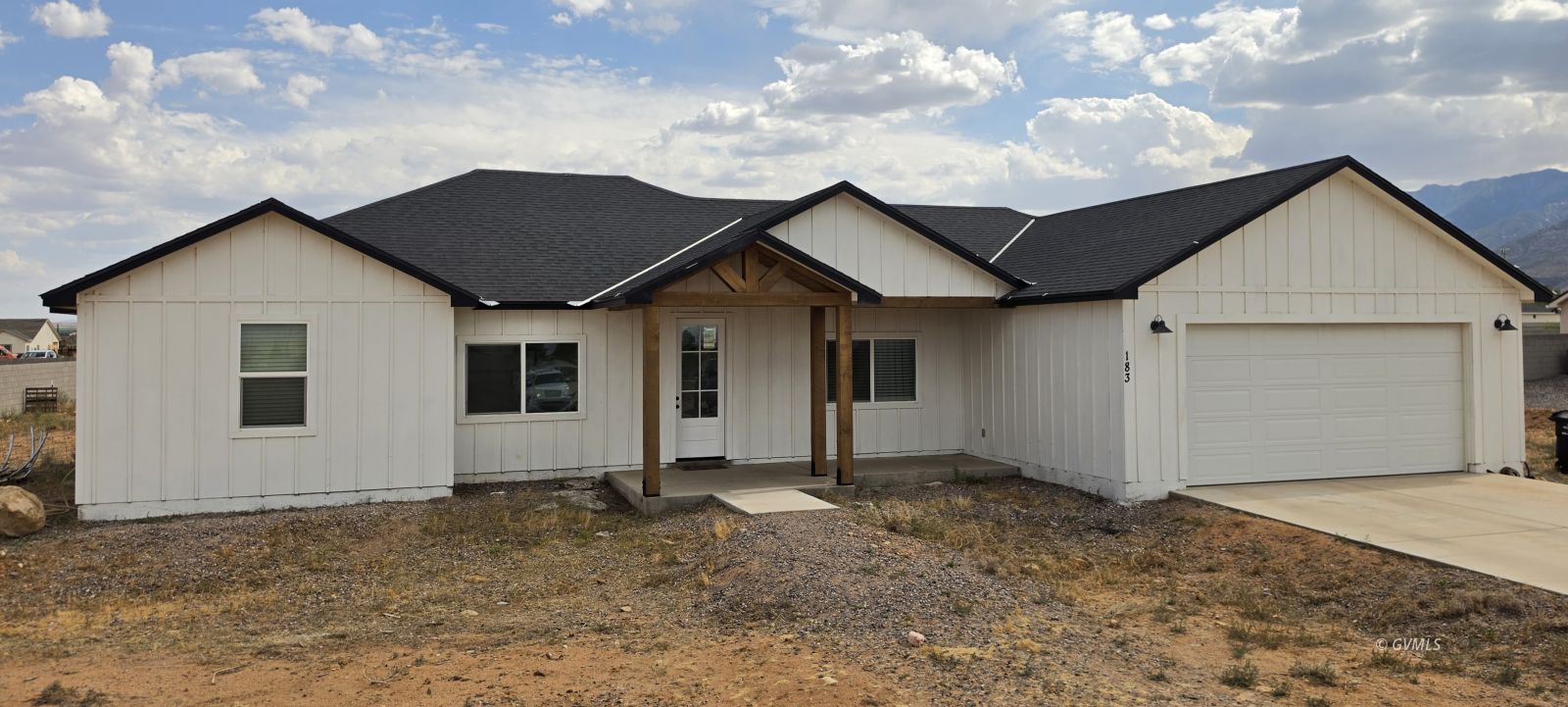 183 W Peytons Way