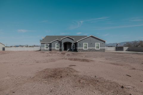 680 E 1050 S Pima AZ 85546