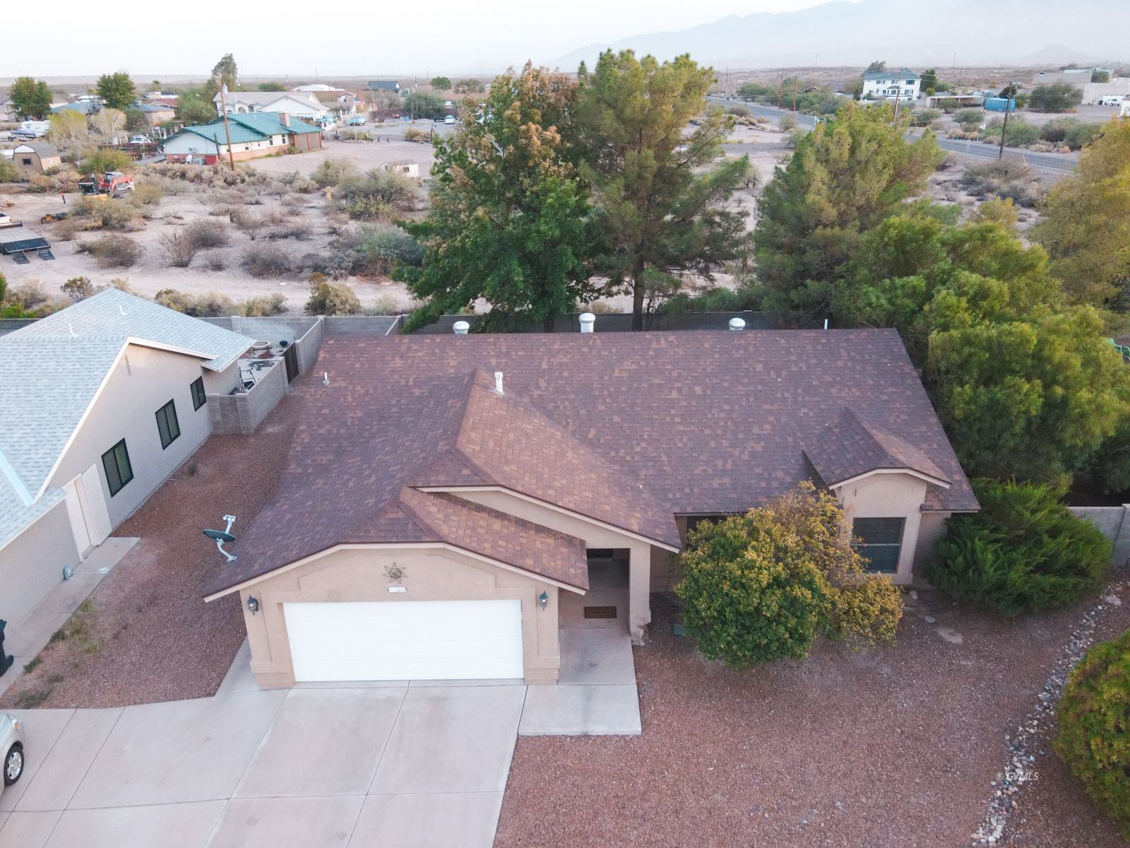 1672 S Cactus Wren Ln
