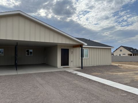 172 N Plex Cir B Thatcher AZ 85552