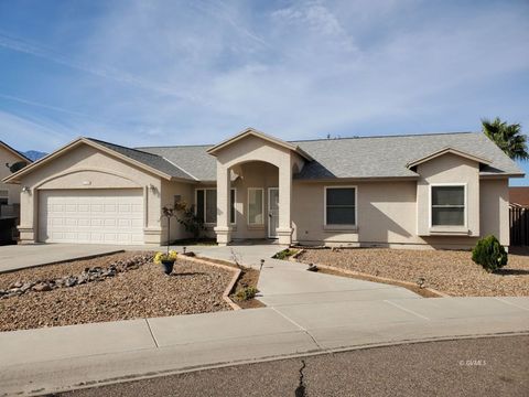 1526 Pheasant Thatcher AZ 85552