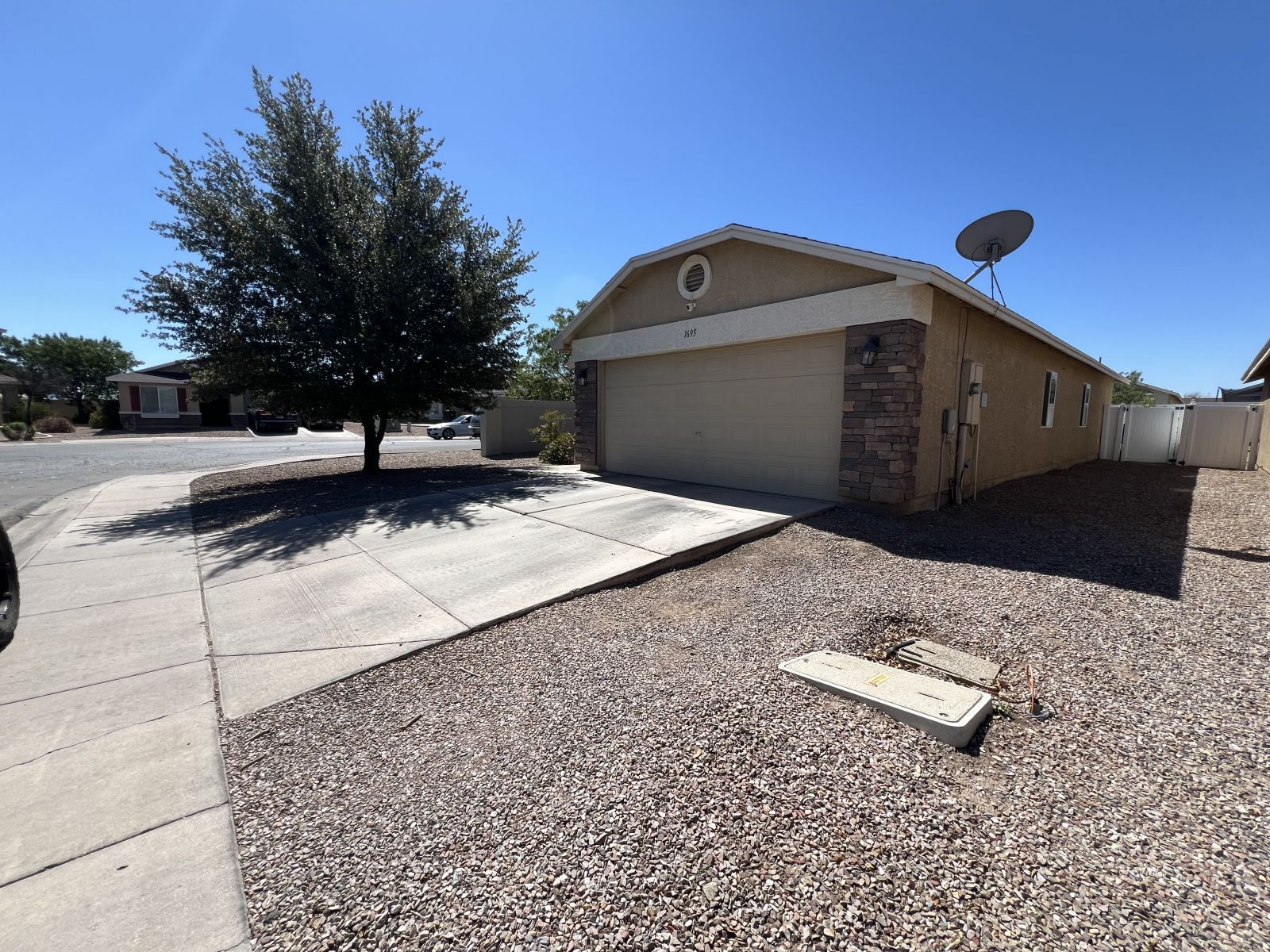 1695 E Trilogy Ln