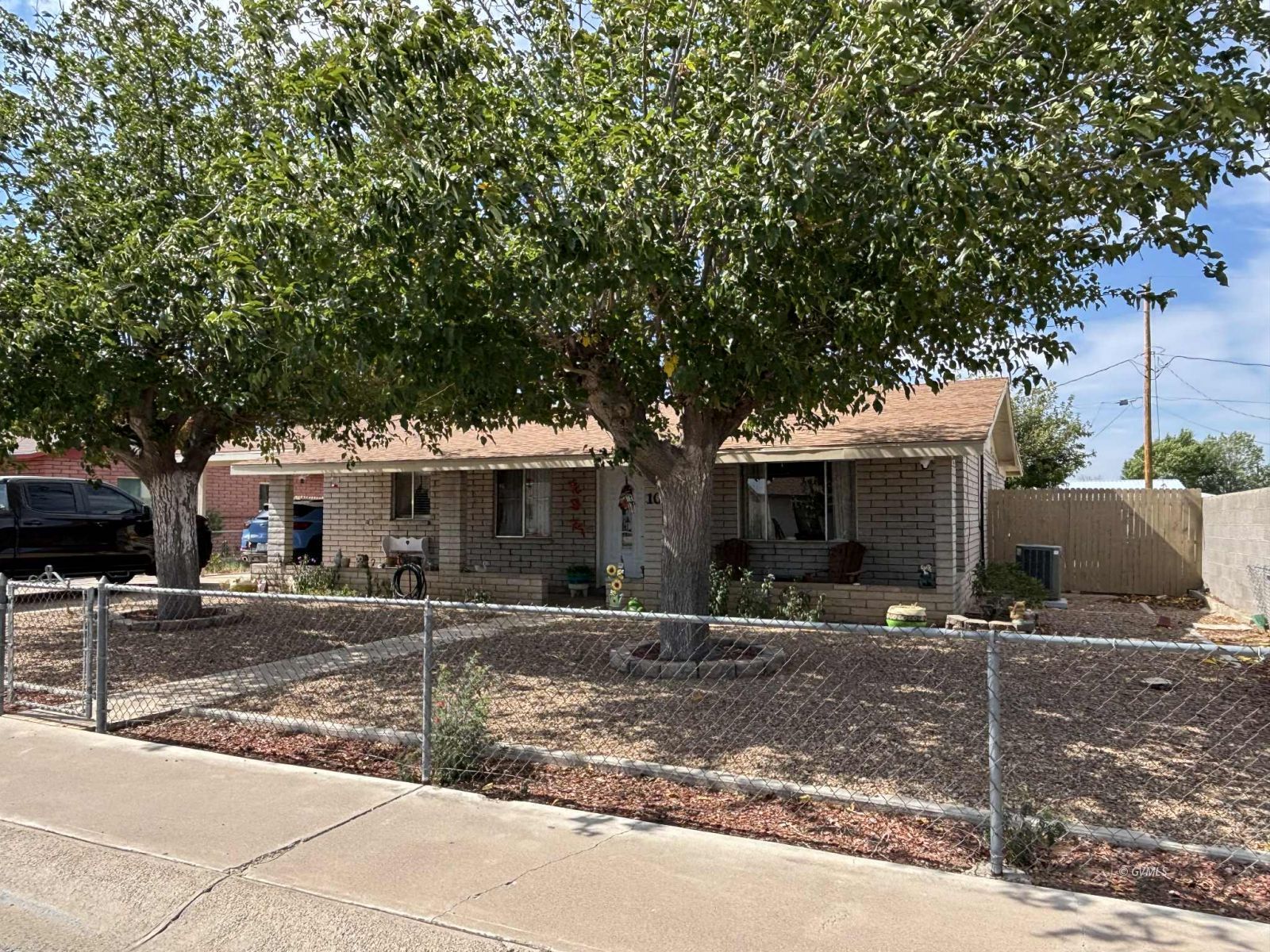 10 Santa Fe Place
