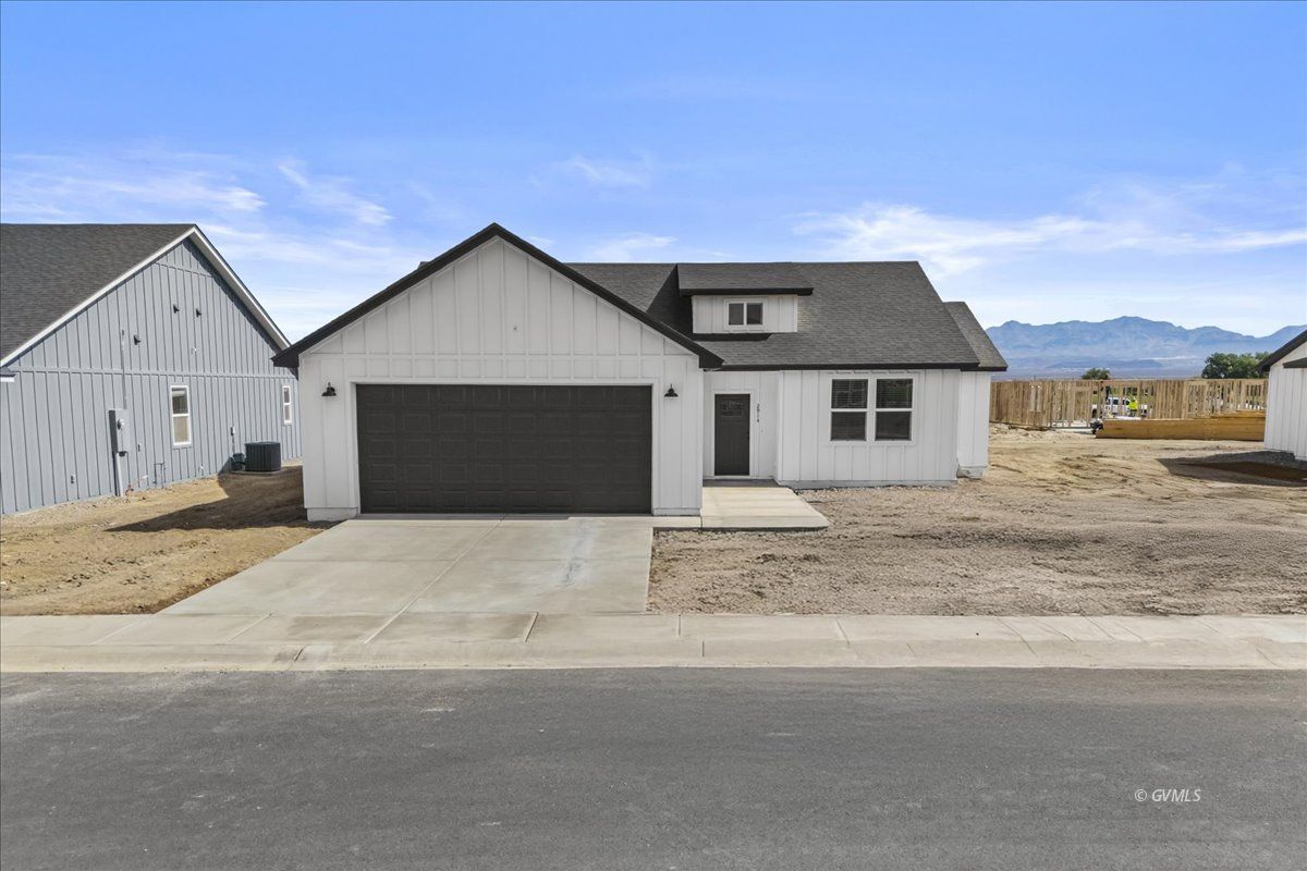 2913 W Johnny Dr