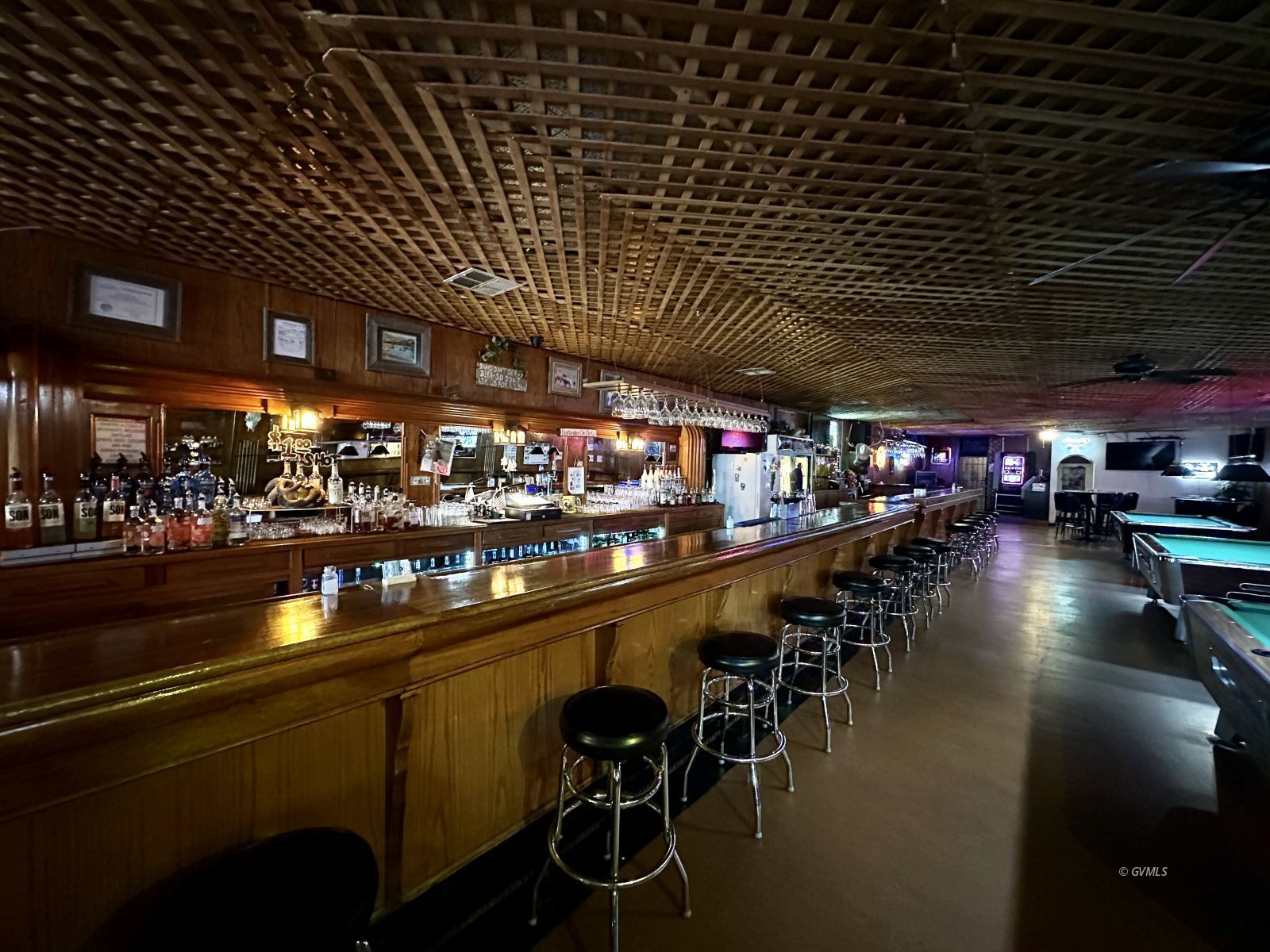 503 W Main St