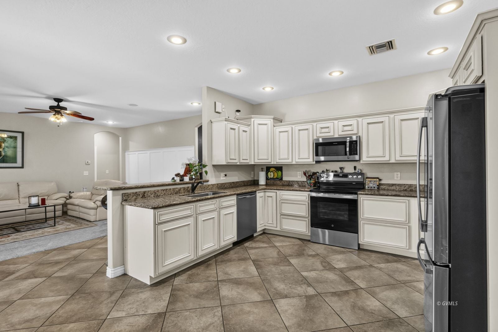 2707 N Bobwhite Ln