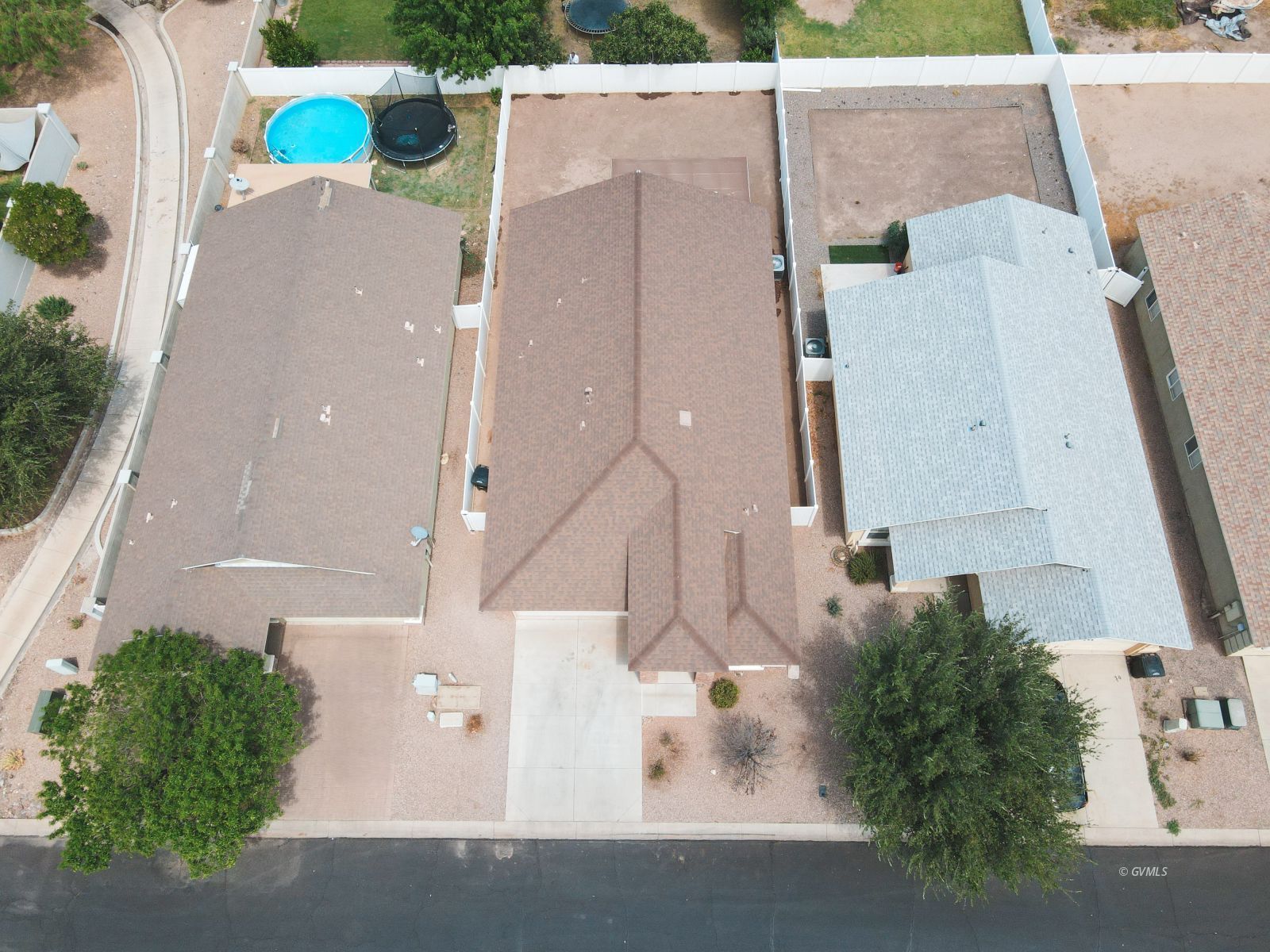 1630 E Kelson Place