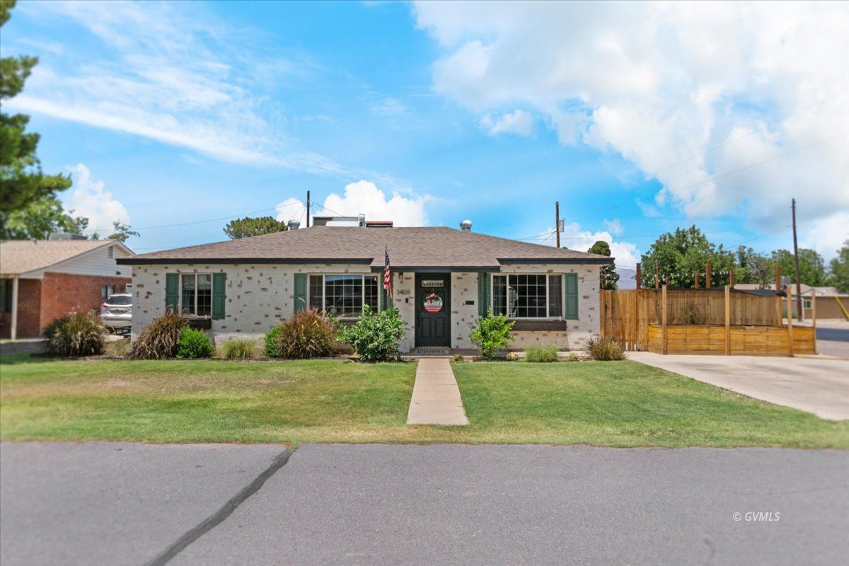 3408 W Circle Dr