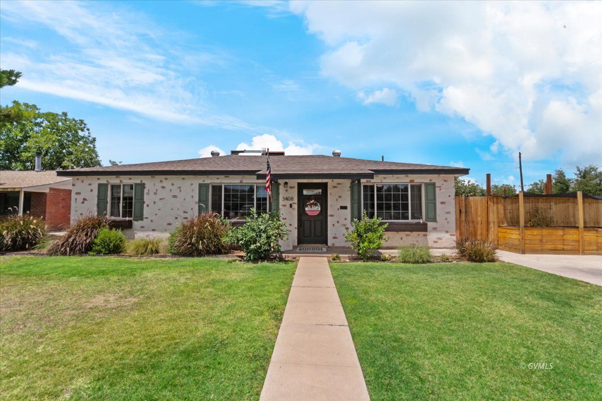 3408 W Circle Dr