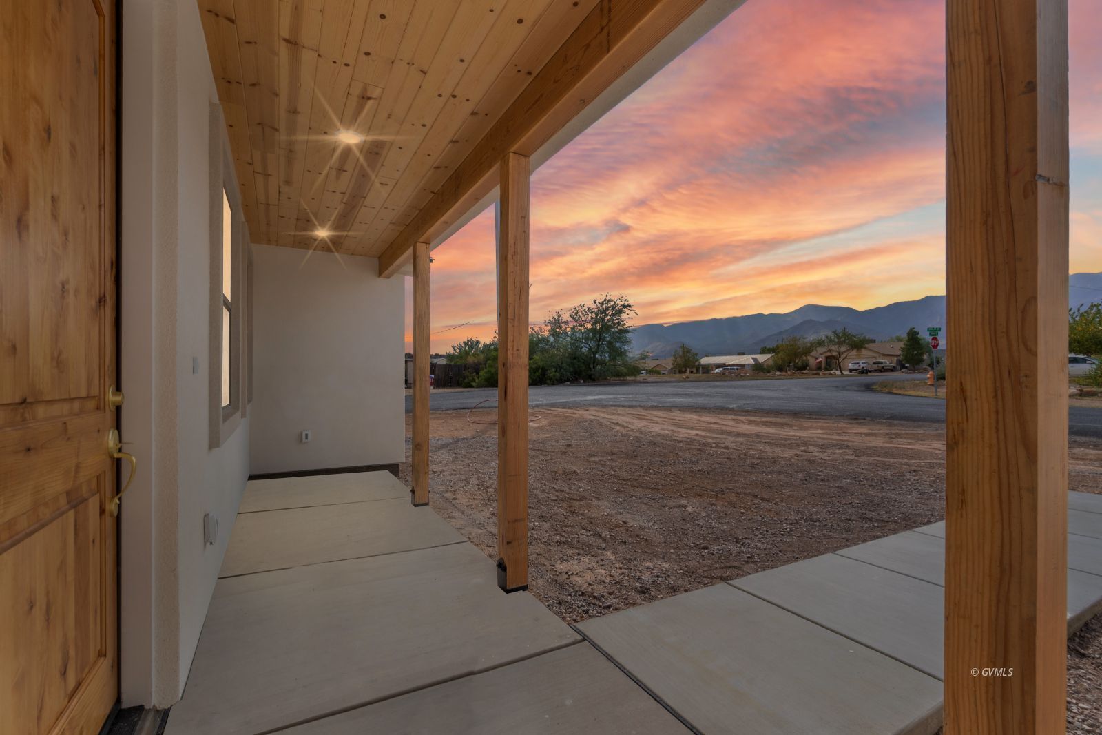8495 S Navajo Dr
