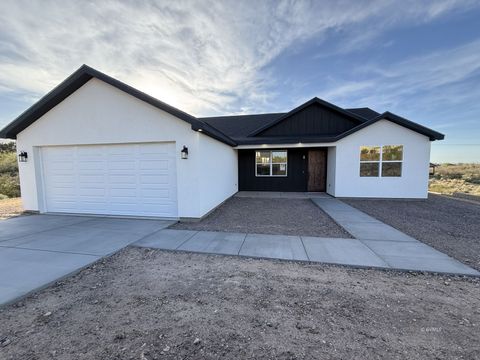 7604 S Latigo St Safford AZ 85546