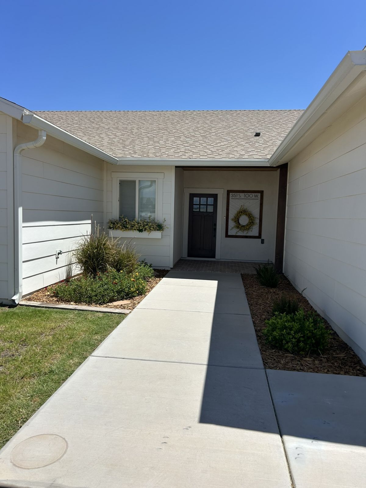 351 S 100W