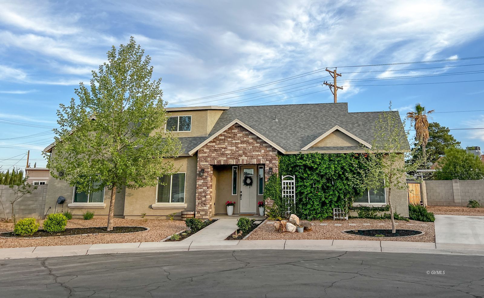 1785 S Camilla Cir