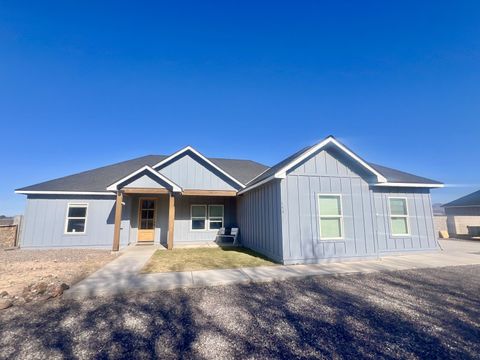 142 W 1200 S Pima AZ 85543