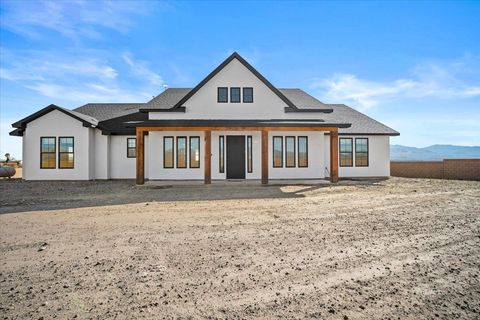2389 N Branding Iron Ln Safford AZ 85546
