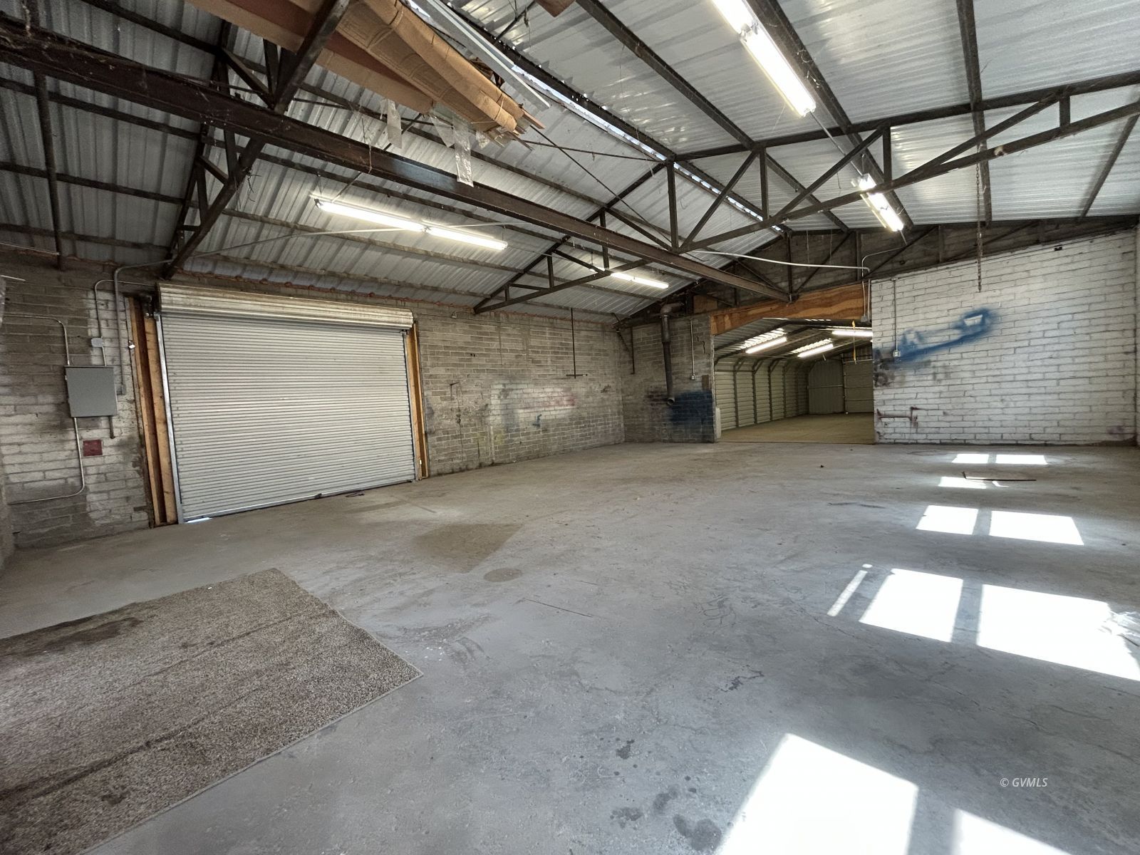 2513 E US HWY 70