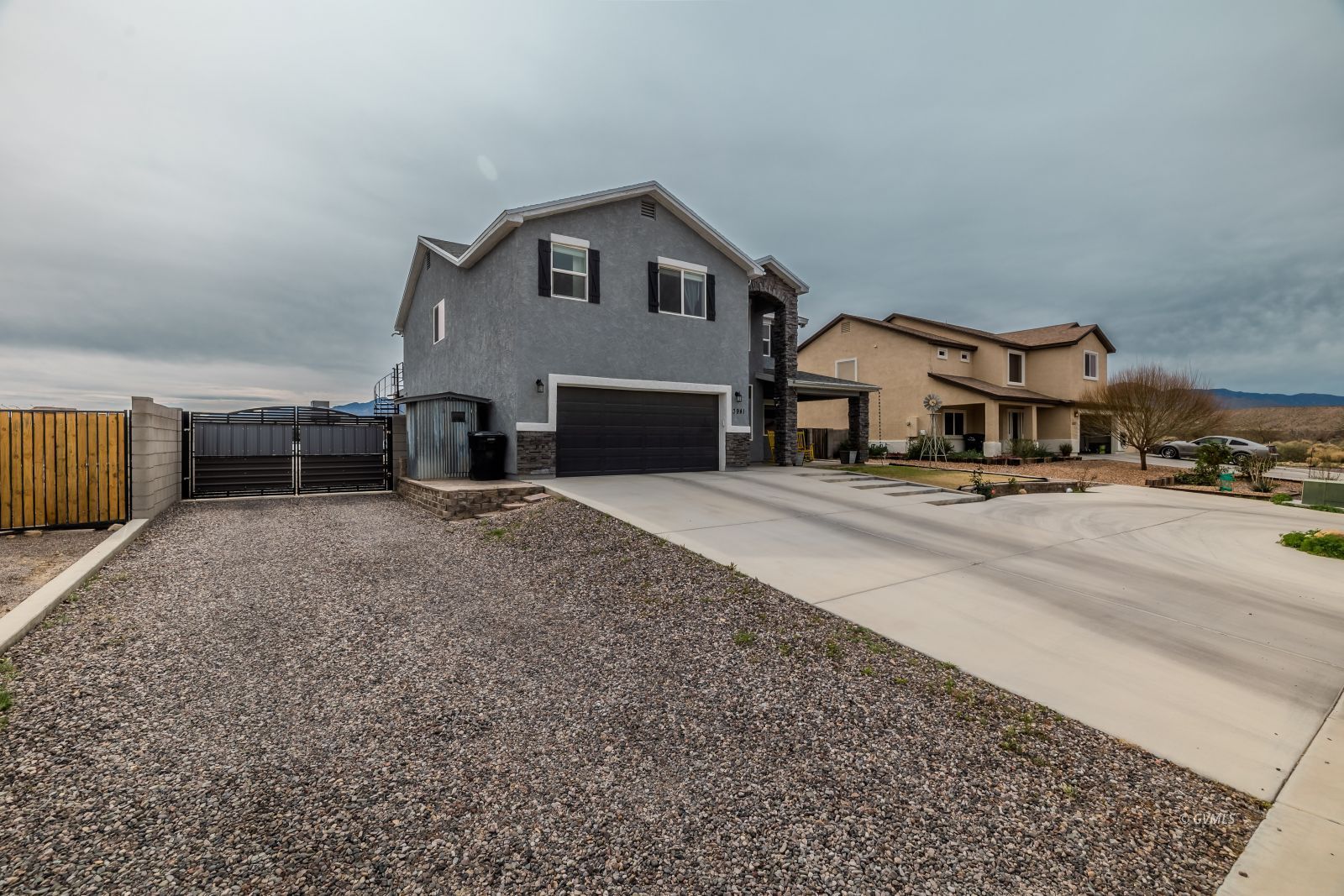 3941 W Valley View Rd