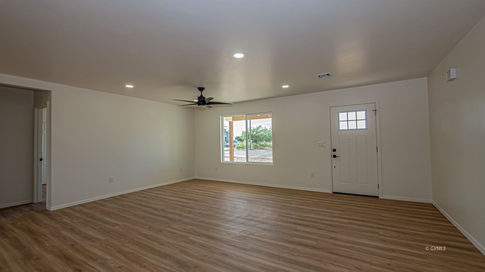 555 W Frying Pan Rd