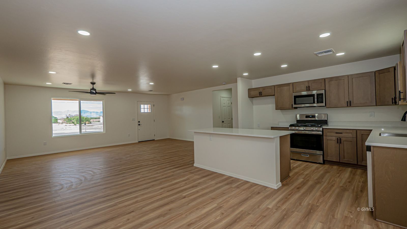 555 W Frying Pan Rd