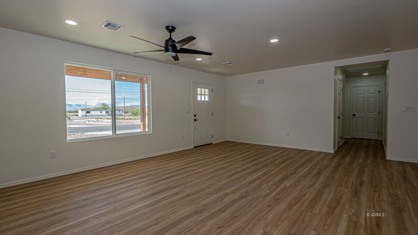 555 W Frying Pan Rd