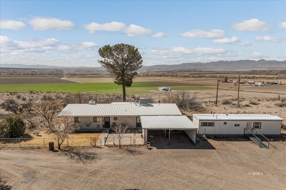 198 Johns Ln