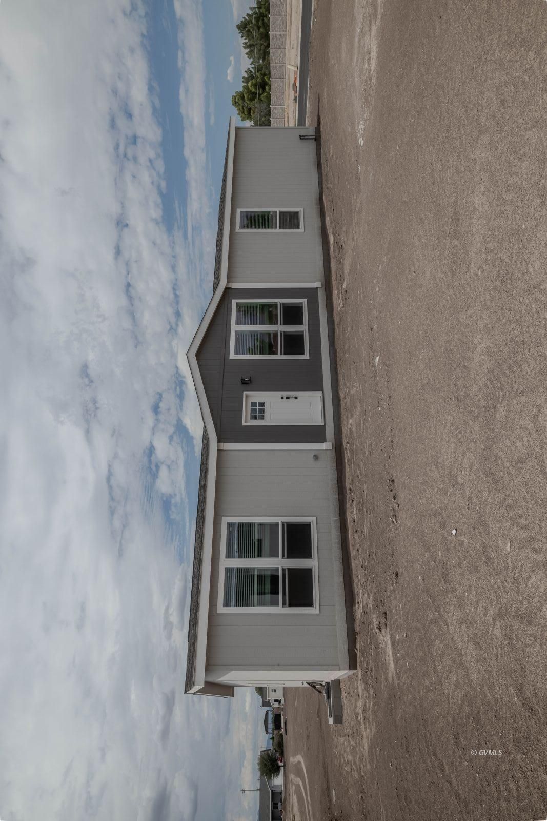 1565 W Cobblestone Dr