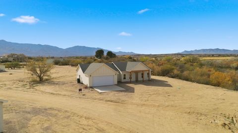 235 S 480 W. Pima AZ 85543