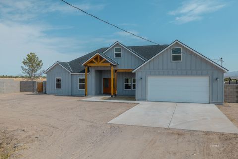 42 W 1200 S Pima AZ 85543