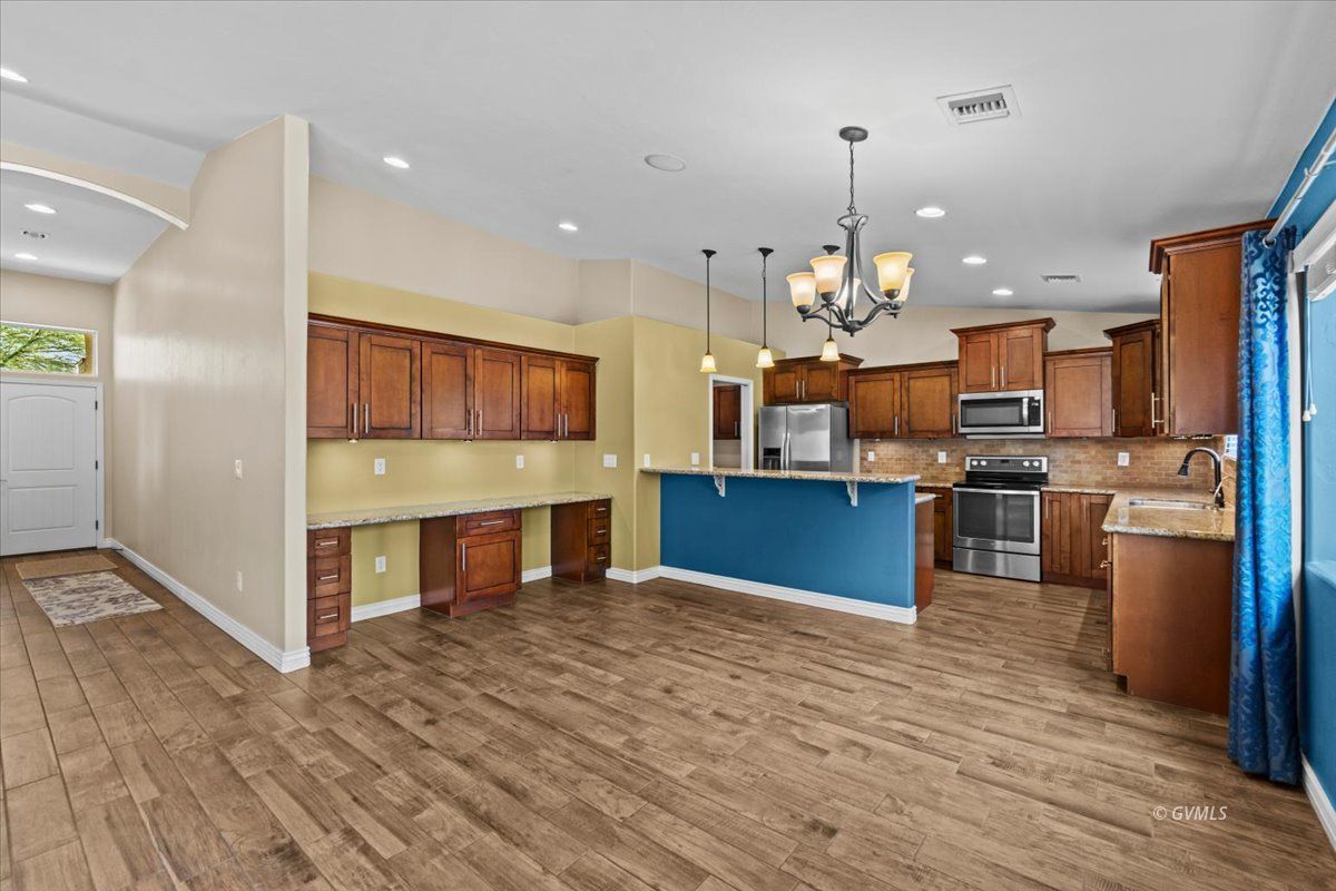 747 E 79th Street