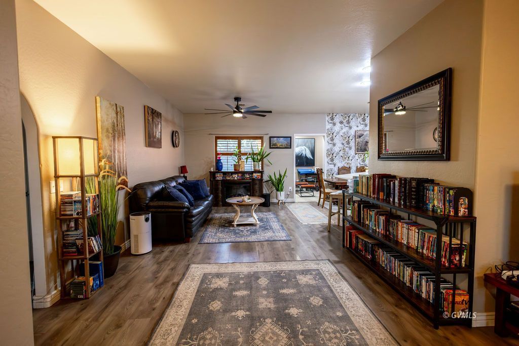584 W Puma Dr