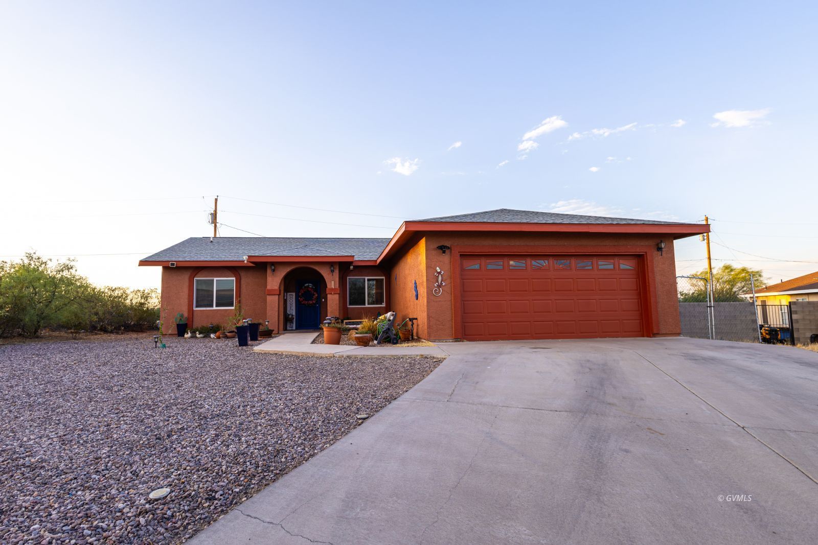 584 W Puma Dr