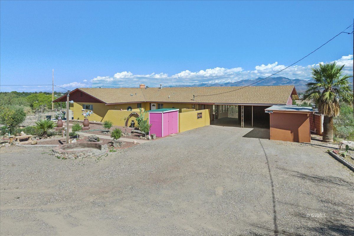 2955 S 1st Ave. Ave