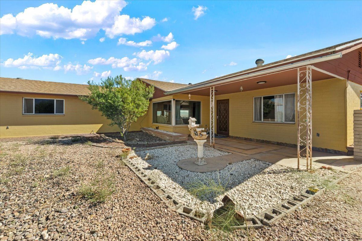 2955 S 1st Ave. Ave
