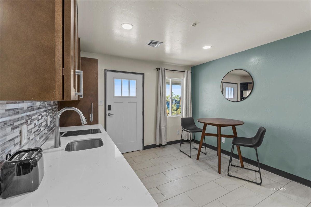 1879 PepperTree Dr A21