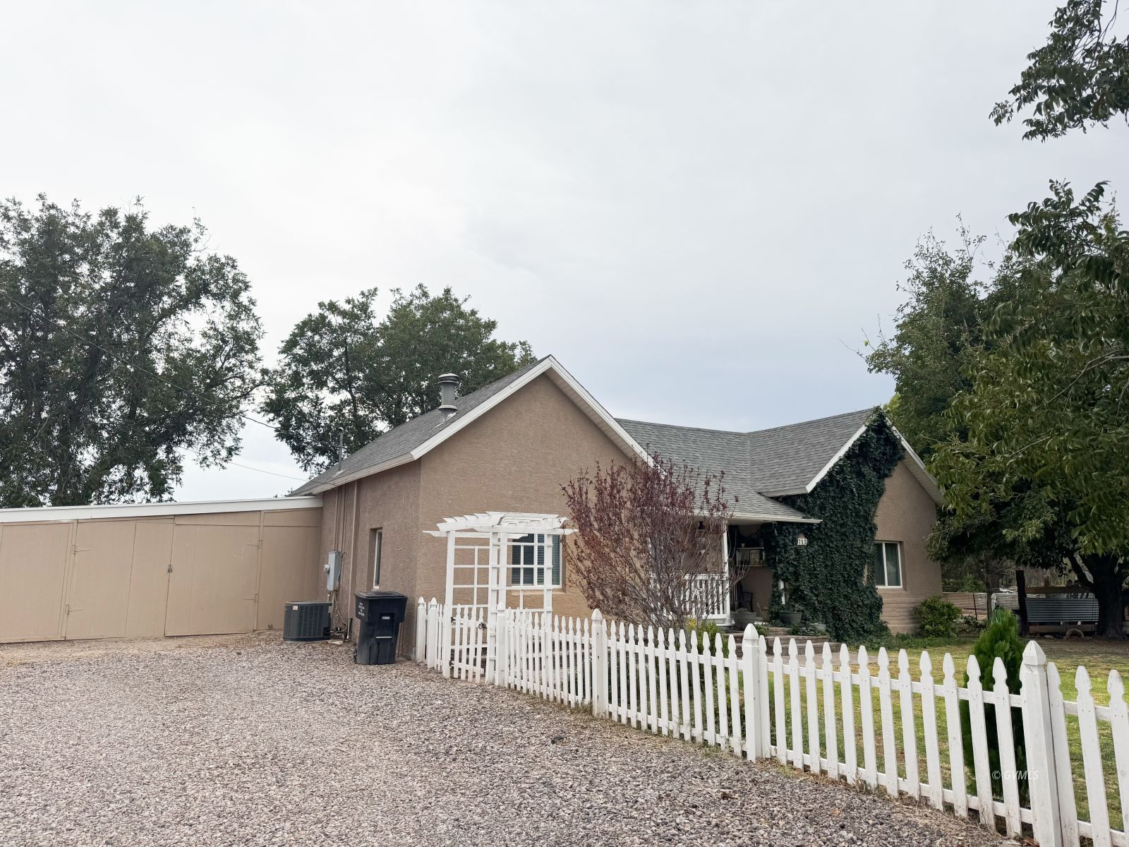 5757 W Norton Rd