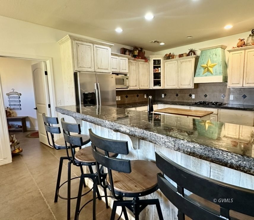 4812 W Abbey Road Rd