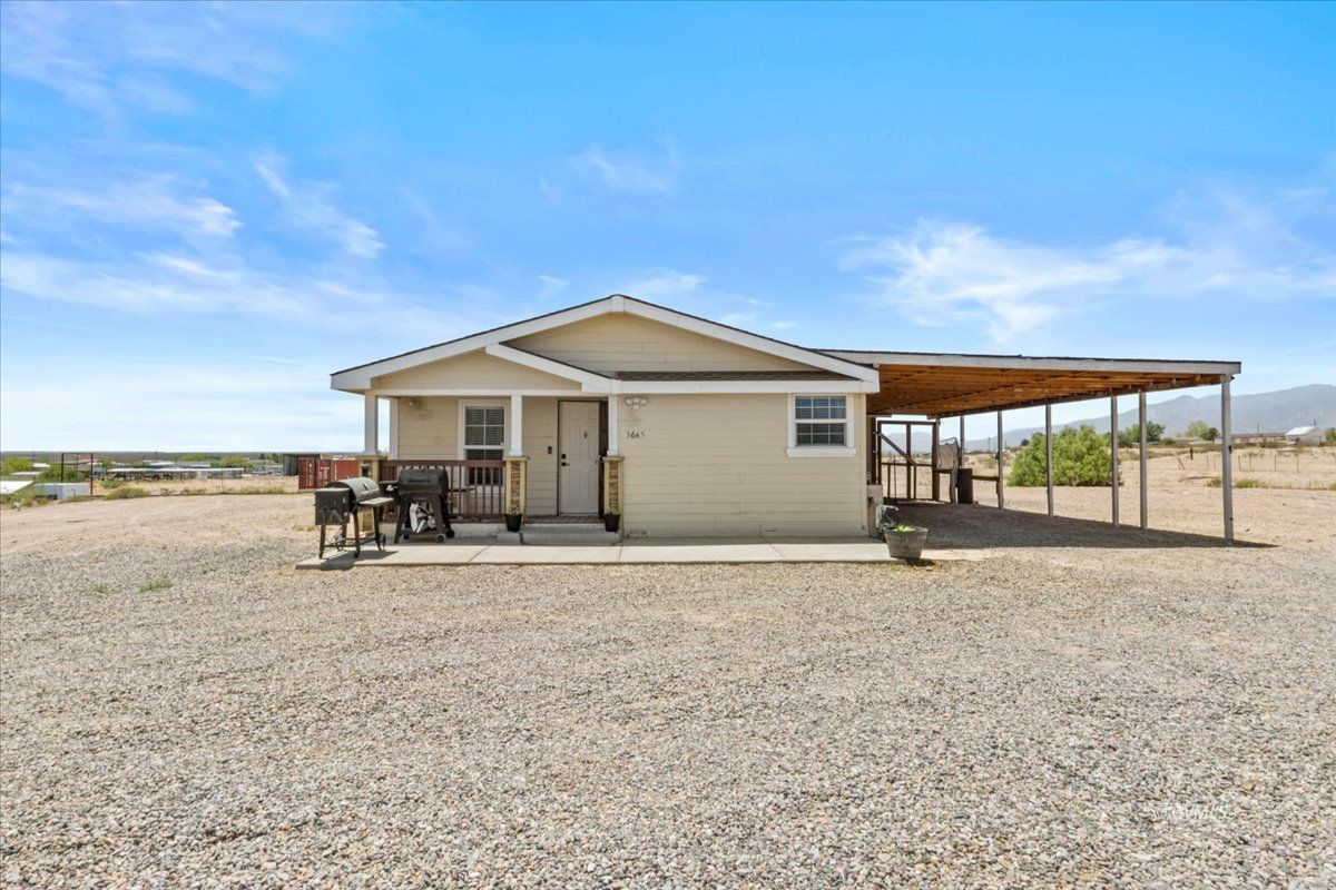 3665 E Busby Dr