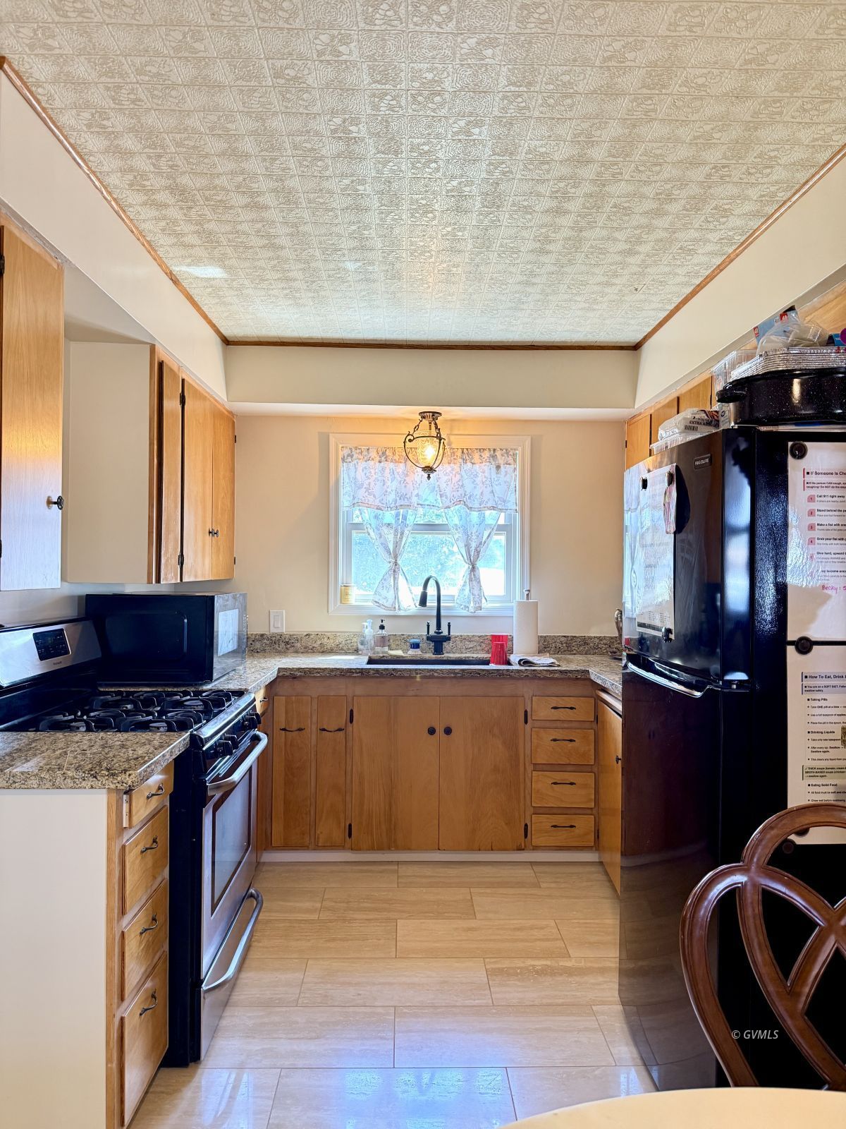 1200 W Relation St