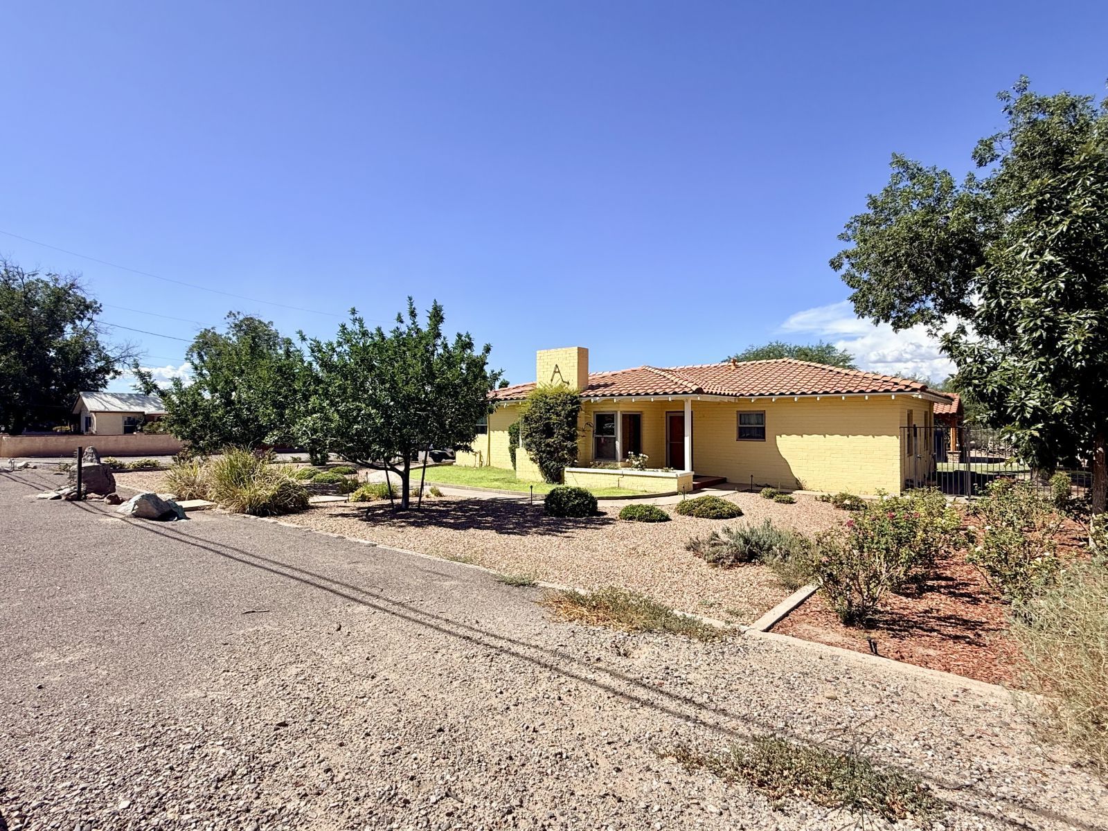 1200 W Relation St