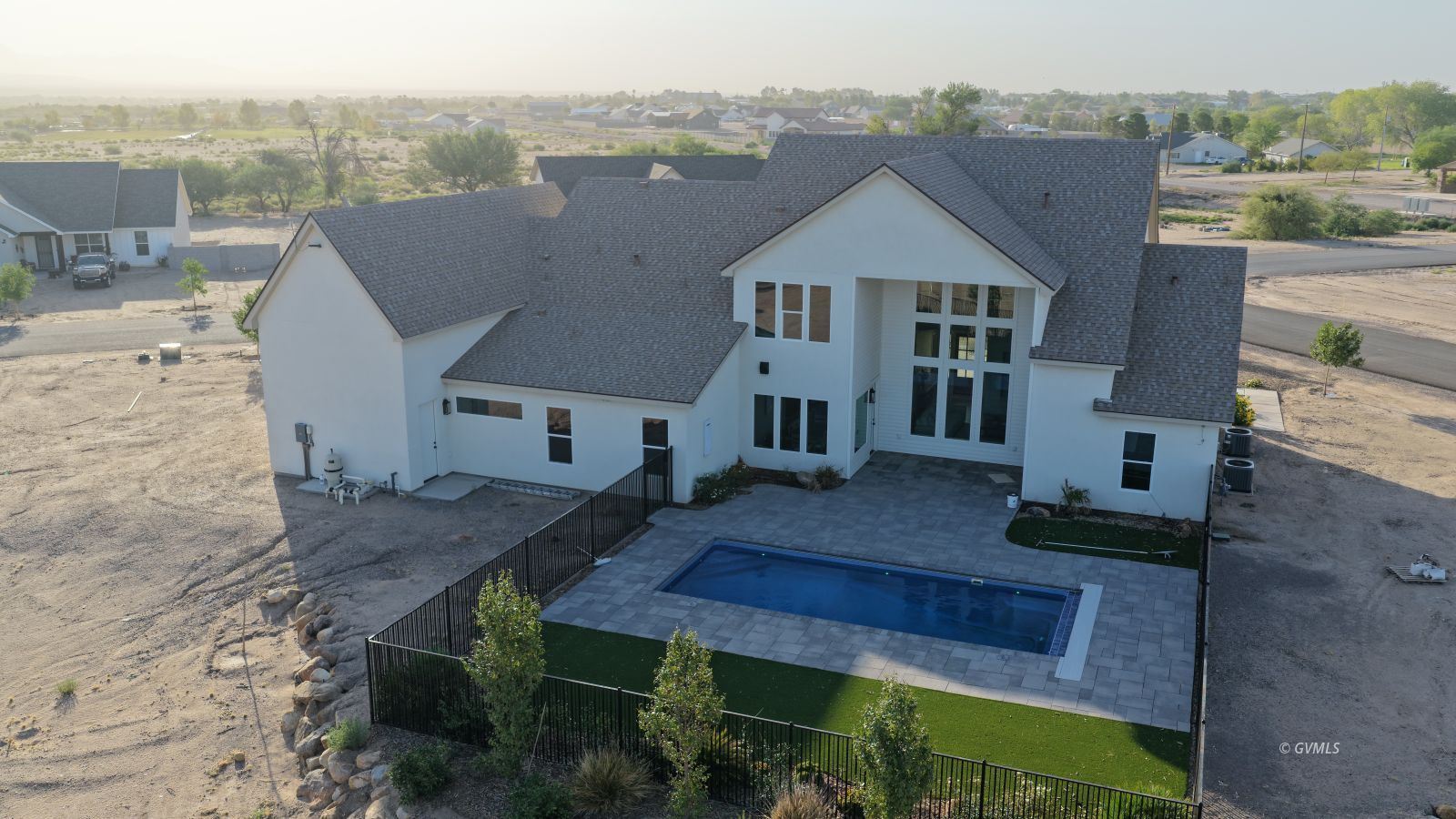 520 N 1625 W